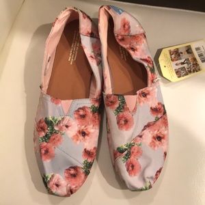Pink Floral Toms